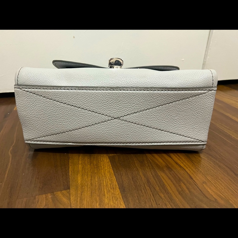 Like new Marc Jacobs!! Medium size light gray. - Picture 3 of 4